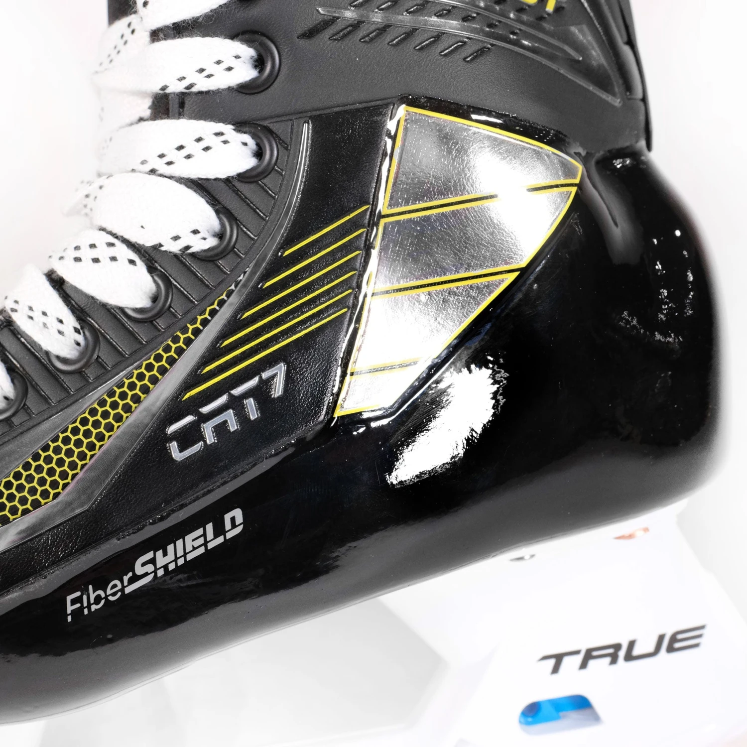 TRUE Catalyst 7 Junior Hockey Skates 6 TRUE Catalyst 7 Junior Hockey Skates - Image 6