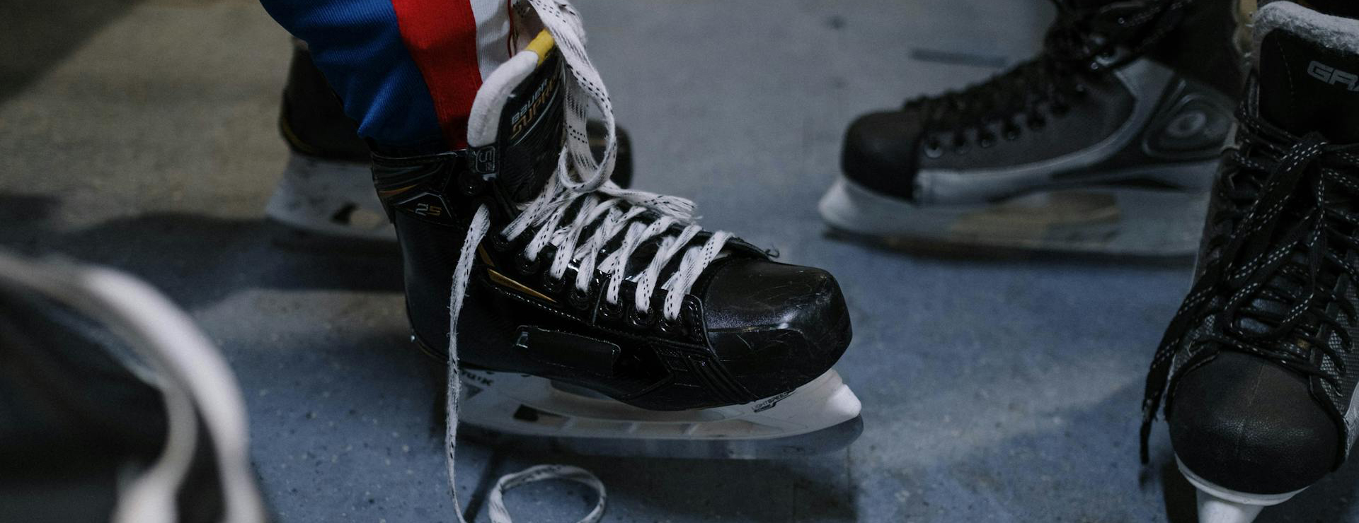 Hockey Equipment Store -Hockey Equipment Store pexels cottonbro 6557317